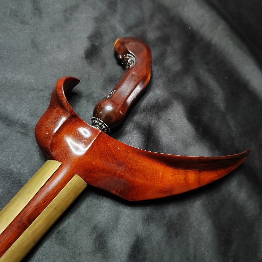 Warangka Ladrang Gandar Iras Gaya Surakarta Bahan Kayu Ingas/ Rengis Lamen