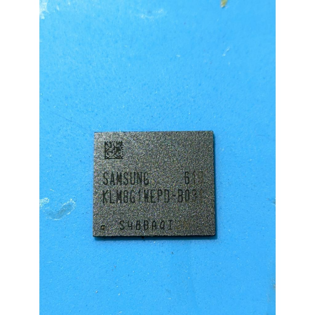 Ic EMMC KLM8G1WEPD