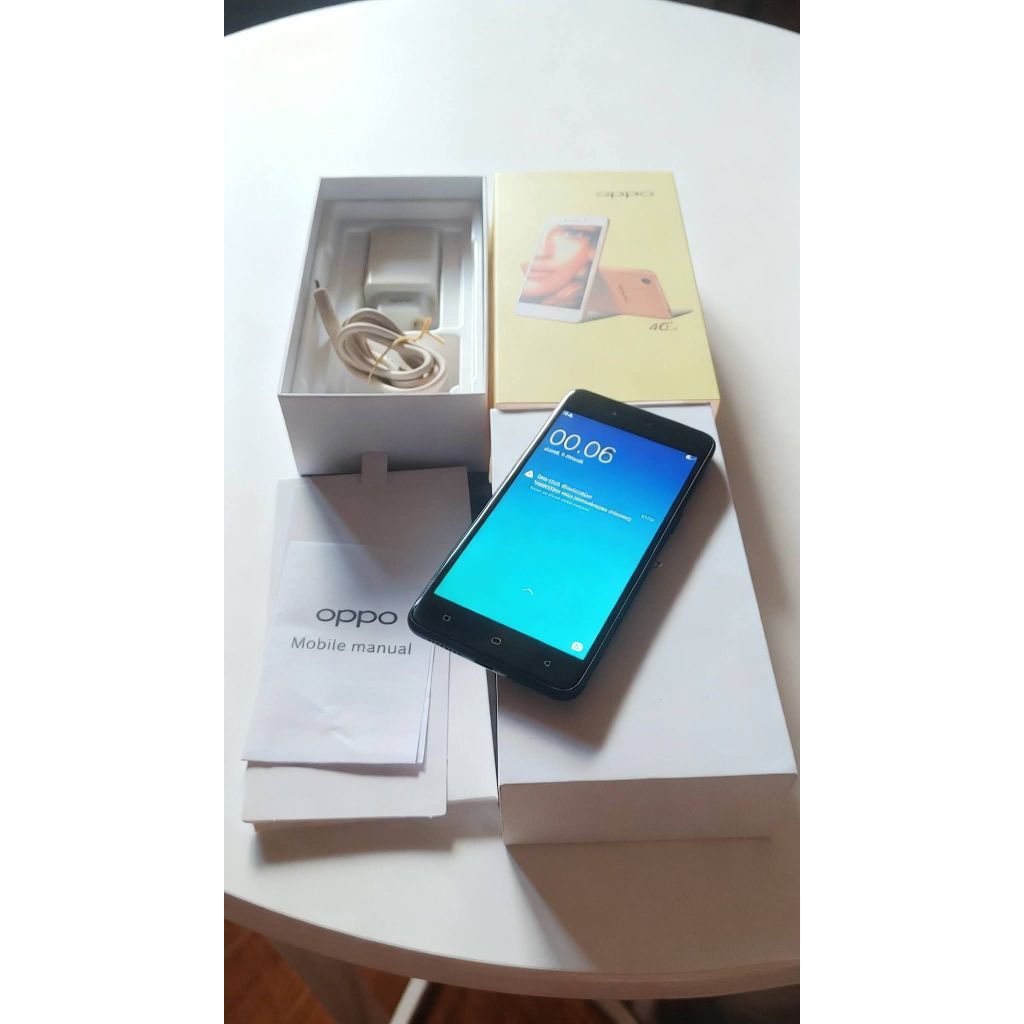 OPPO A37F second  fullset normal siap pakai