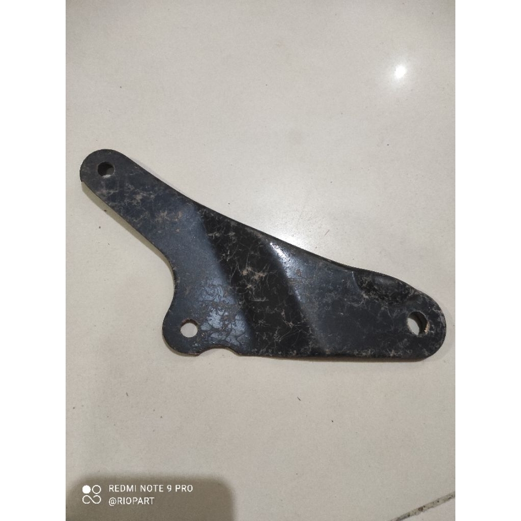 breket knalpot yamaha rs100/125