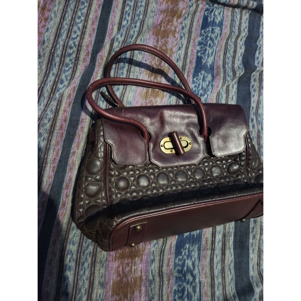 Tas wanita gobelini prelove