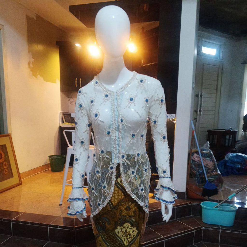 kebaya wisuda kondangan pl