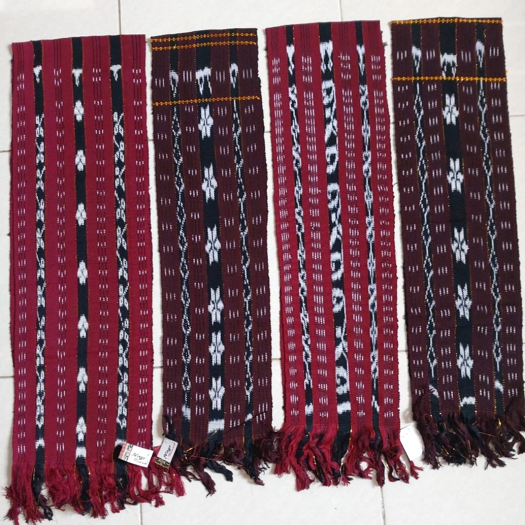 Selendang Tenun Hoba Nagekeo Motif Etnik Khas Flores NTT Ukuran 142x20 cm