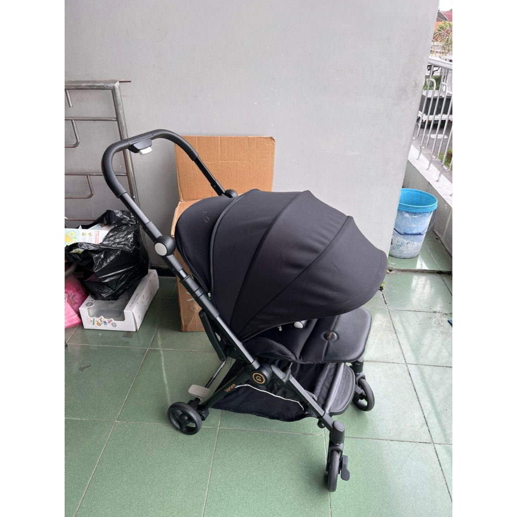 Preloved stroller Cocolatte Versee