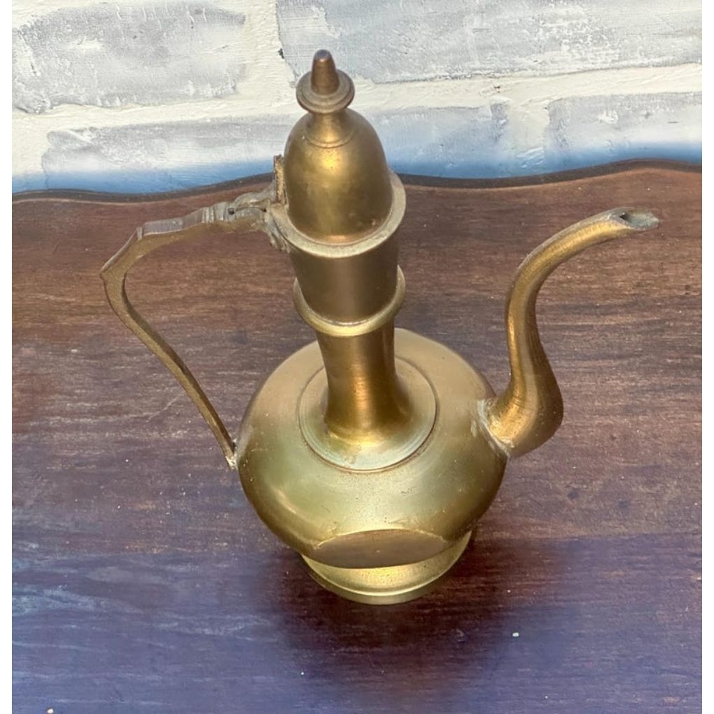 Teko  antik Kuningan