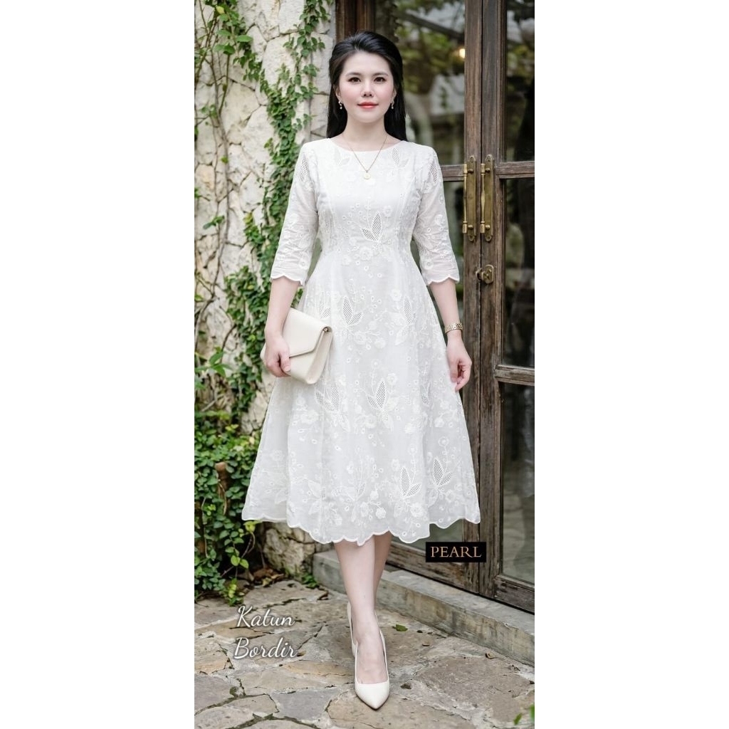 Dress Katun Bordir Black and White