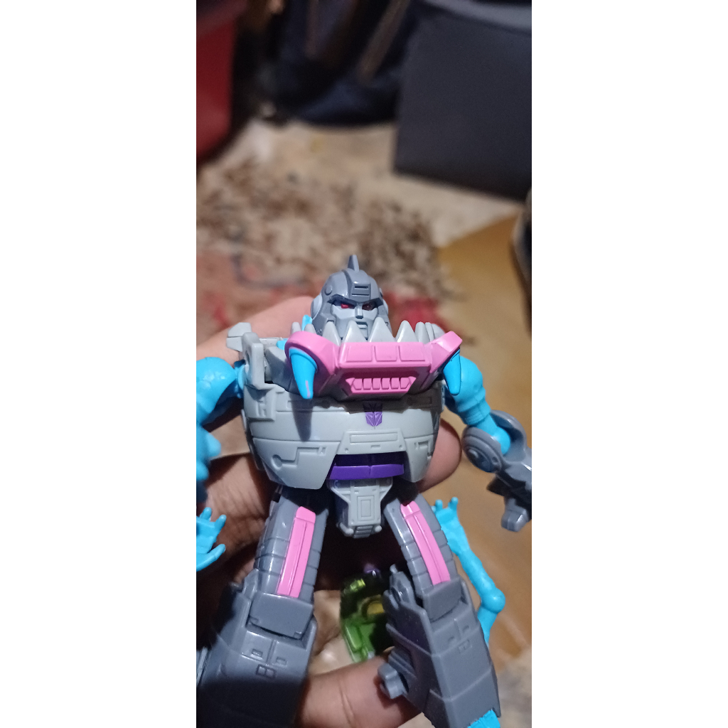 Transformers Gnaw Titans Return Legends Class Hasbro