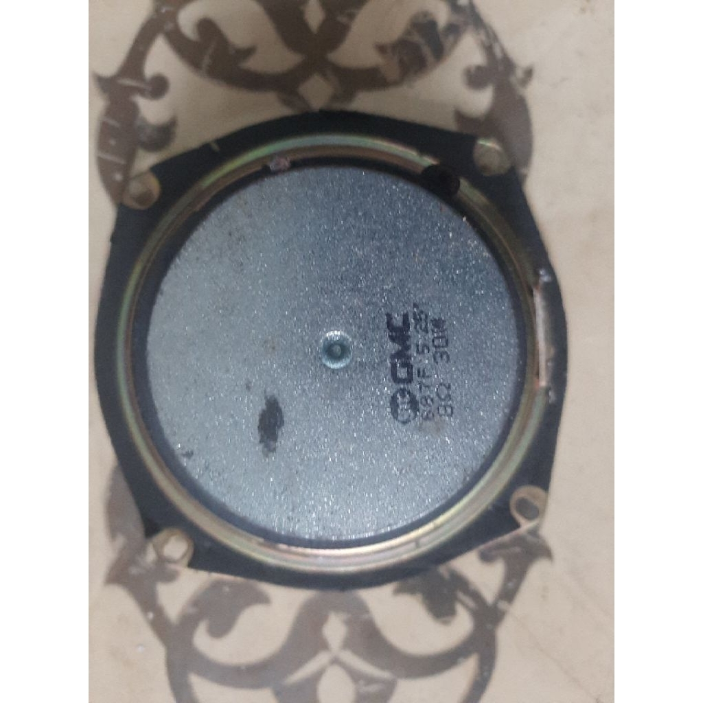 subwofer copotan gmc 5 inc.