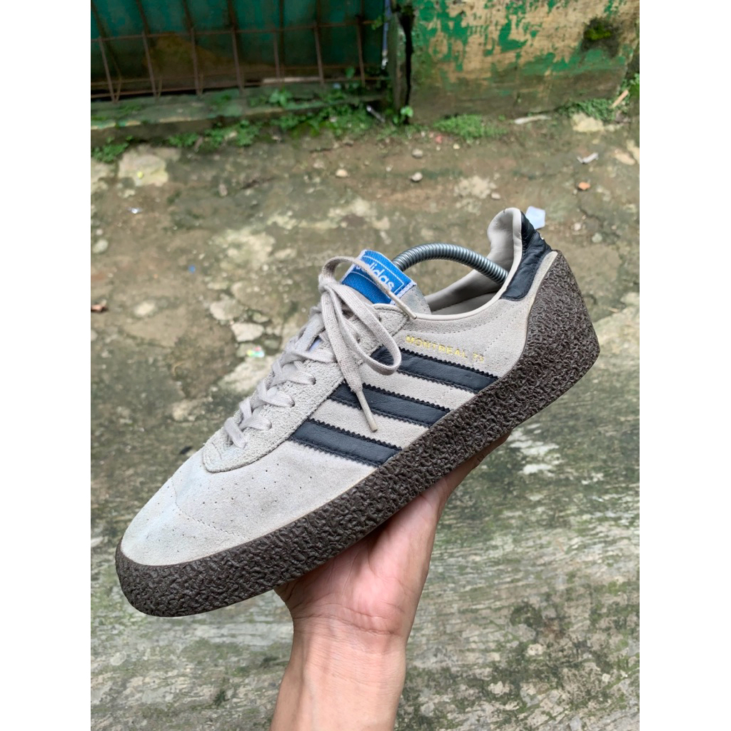 SEPATU ADIDAS MONTREAL 76