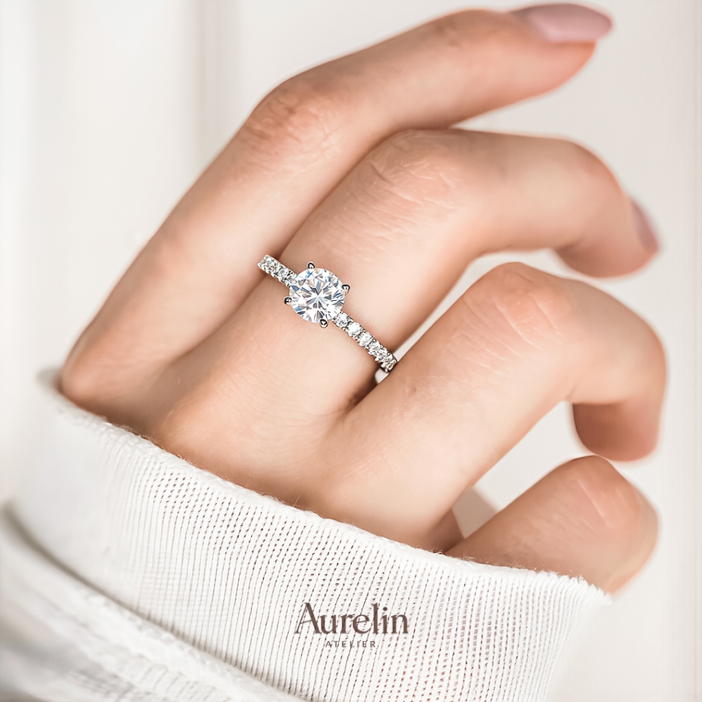 Aurelin Isabel Cincin Wanita Titanium Anti Karat White Gold/Gold | Cincin Solitaire Tiffany Style El