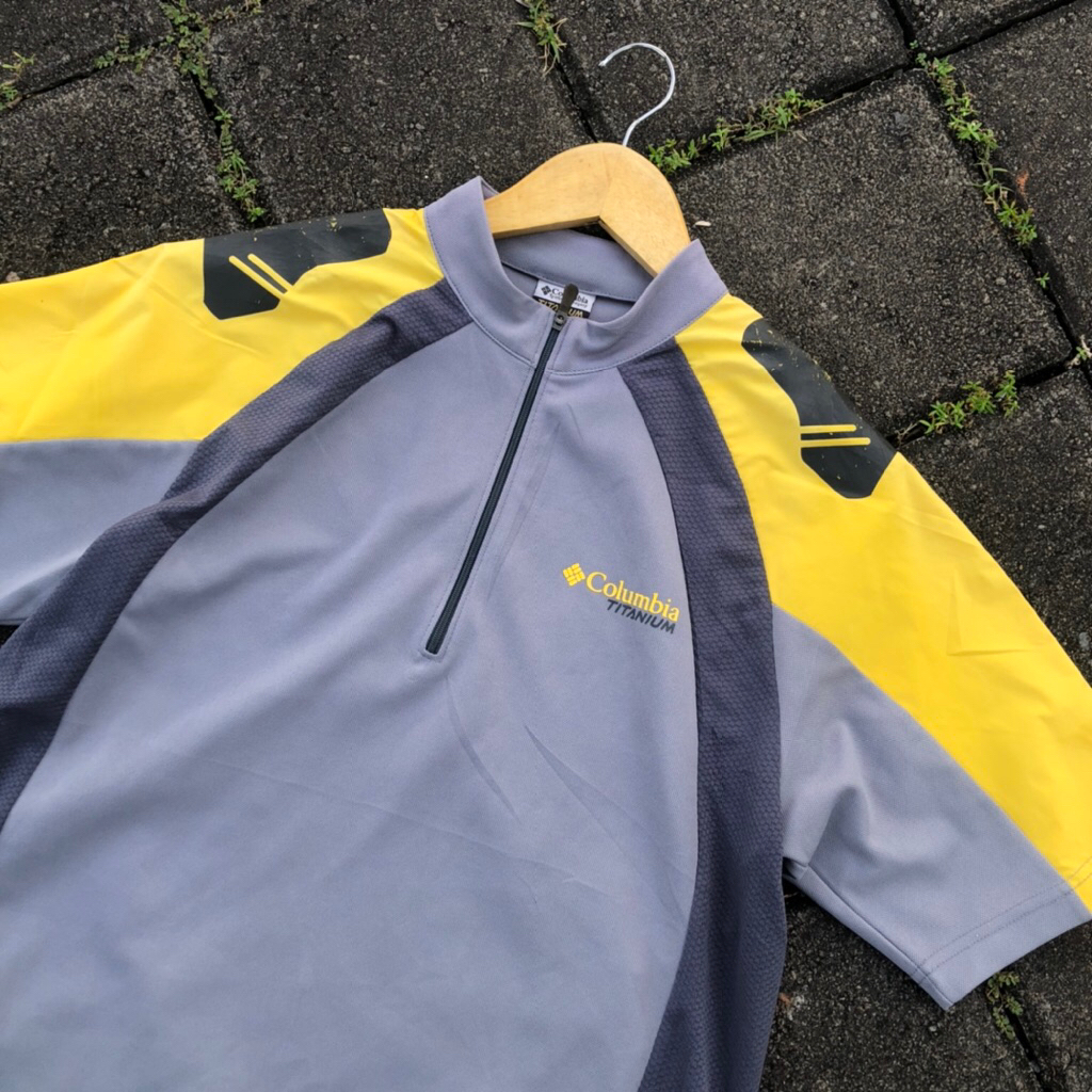 kaos Columbia preloved