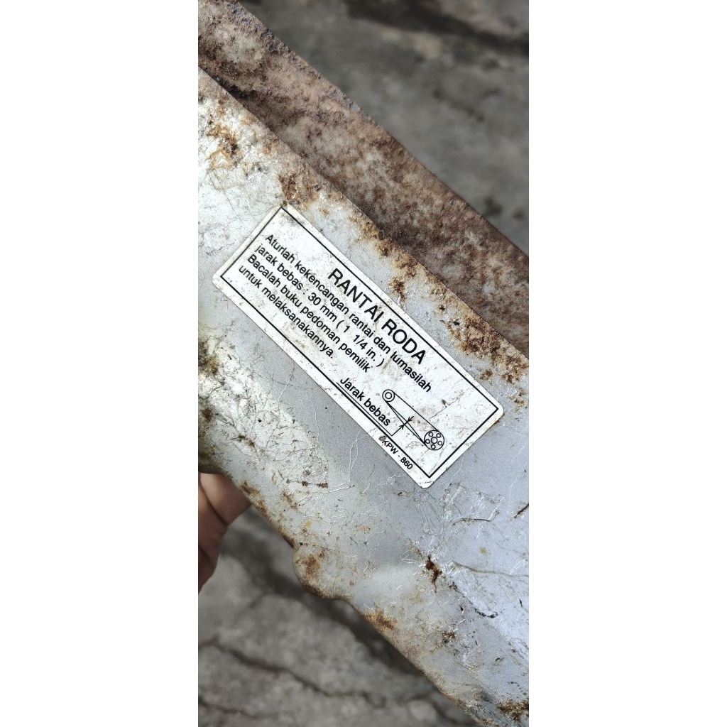 TUTUP RANTAI KETENG KETENGKAS HONDA KIRANA 125 ORIGINAL KPW bagian bawah