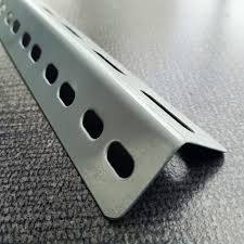 Siku Lubang Serbaguna Panjang 20–150 cm Tebal 1,1 mm | Rak Besi Perforated Angle | Siku Rak Kuat Teb