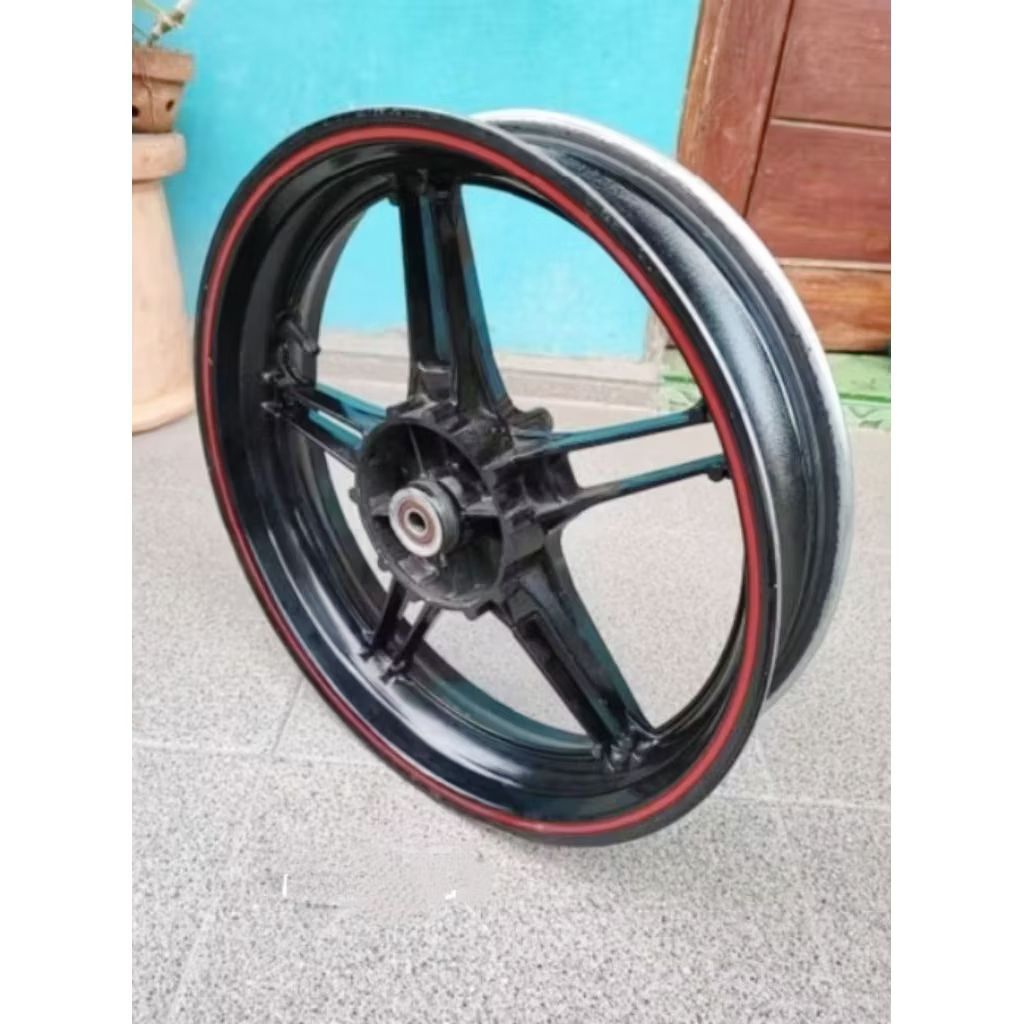 velg belakang Yamaha vixion new/nvl original copotan