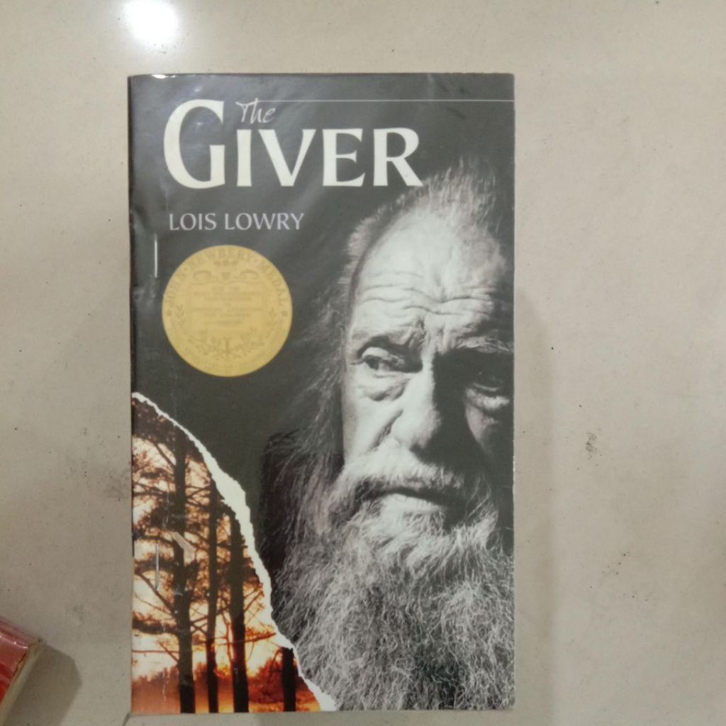 the giver by lois lowry