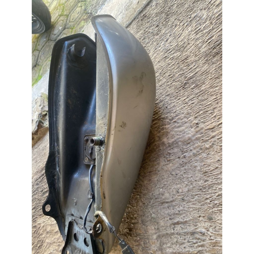 tangki mp hiu atau megapro 2001 - 2005