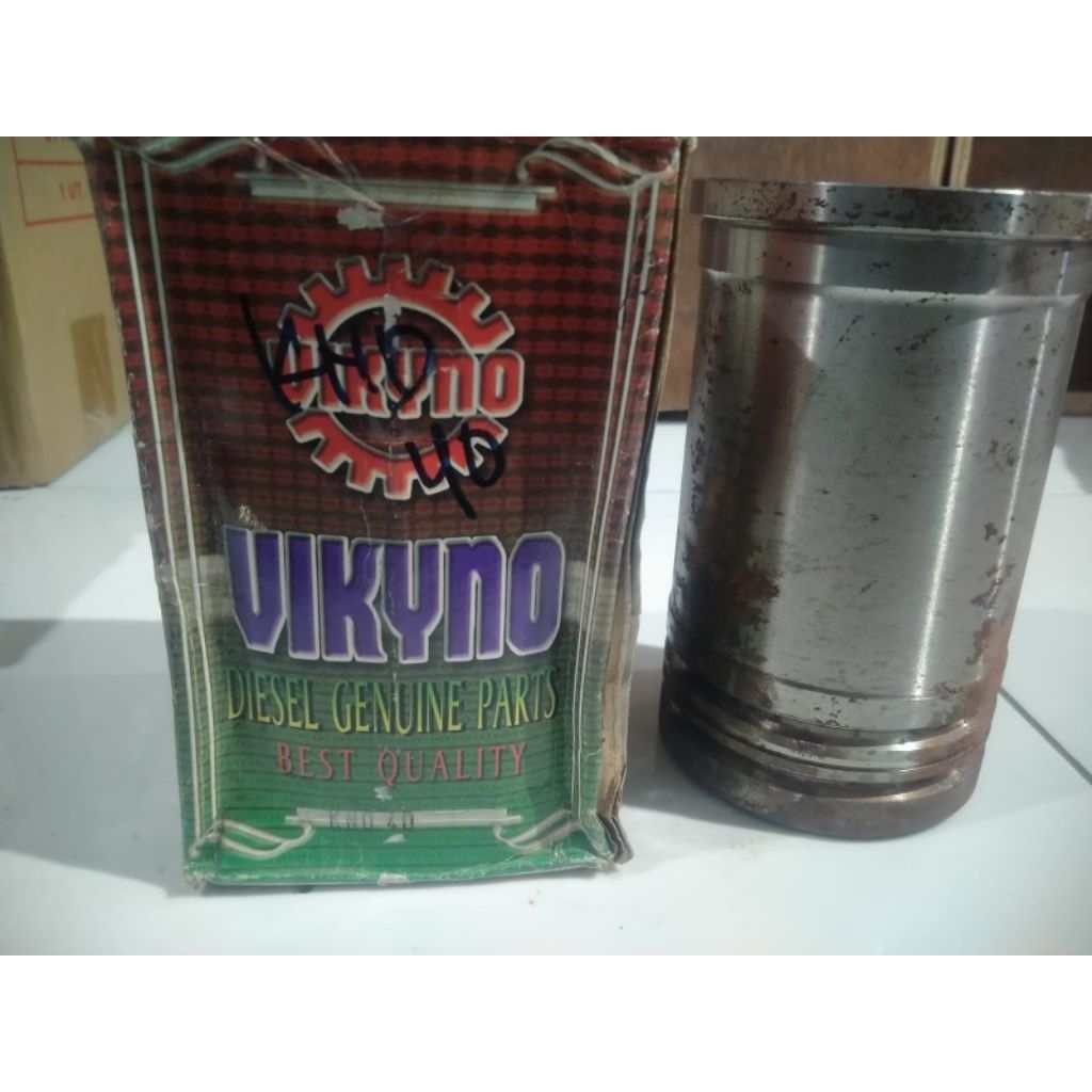 CYLINDER LINER MESIN DIESEL KUBOTA LAWAS KND 40 / BURING DISEL KUBOTA KND 40 MERK VYKINO / BURENG KN