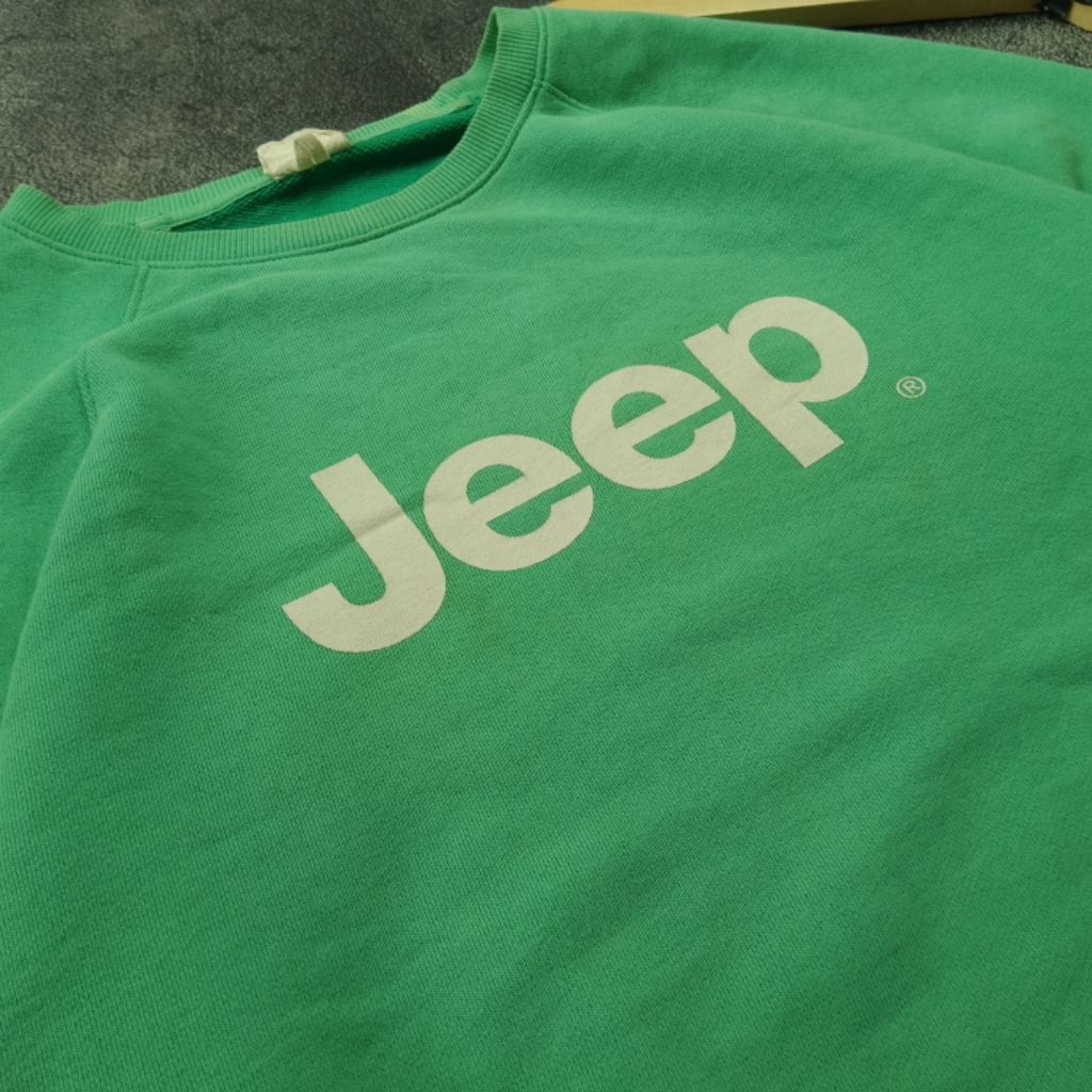 crewneck/sweater jeep