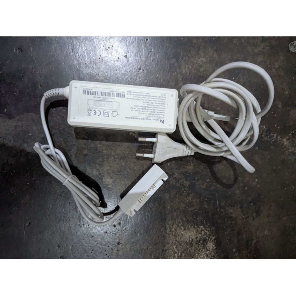 charger fimi x8 se seri pertama
