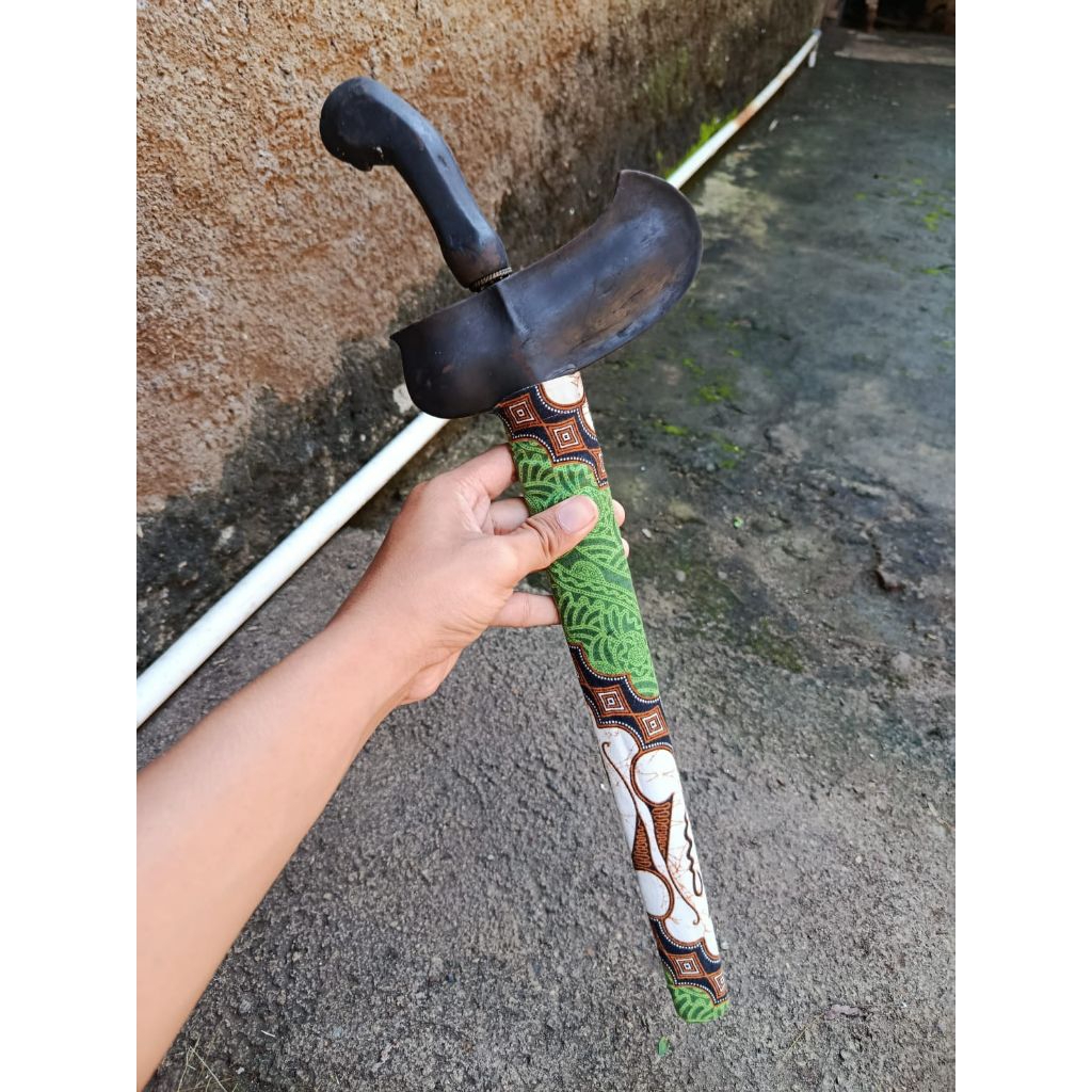 Keris Dholog Makoro