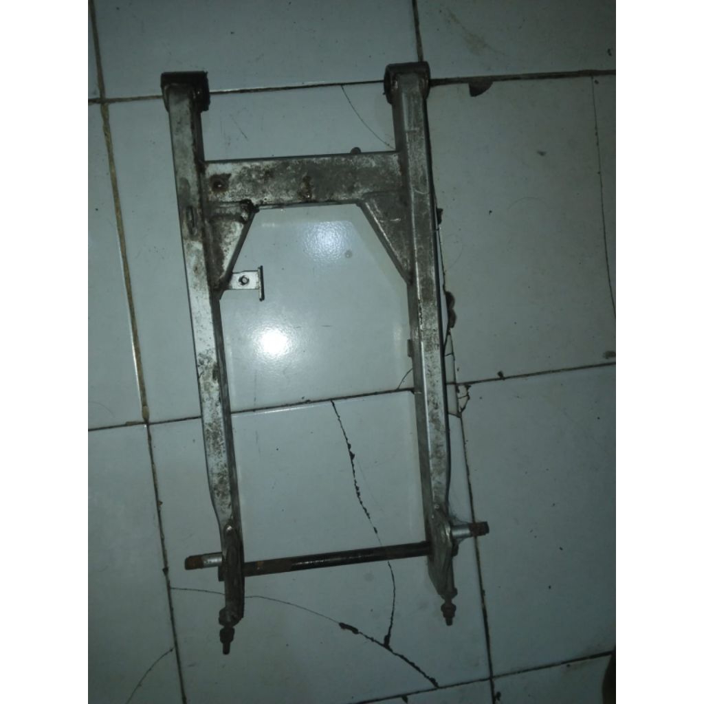 Swing Arm Supra x 125 Tromol Original