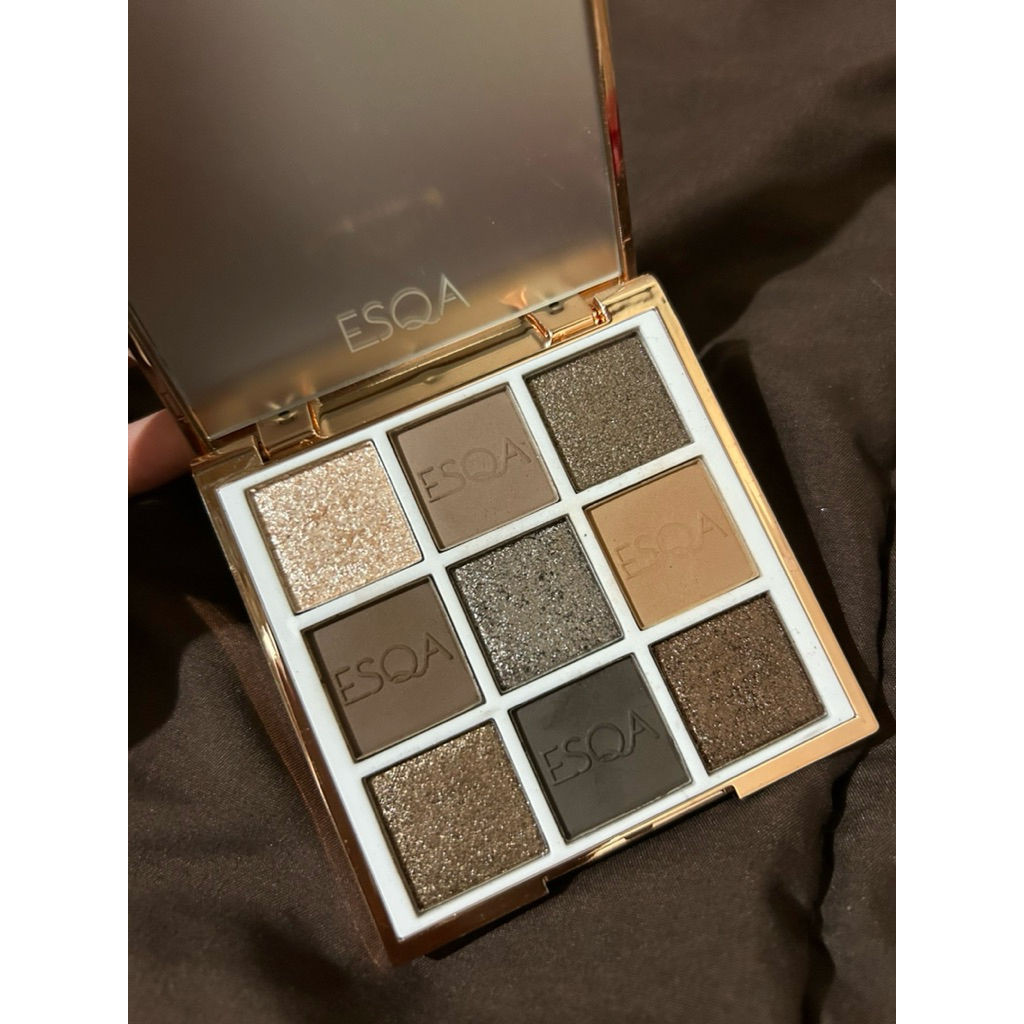 EYESHADOW ESQA