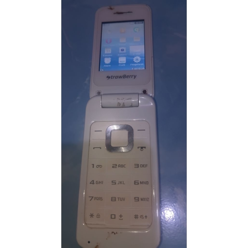 Hp Lipat Strawberry ST3520 Second Normal