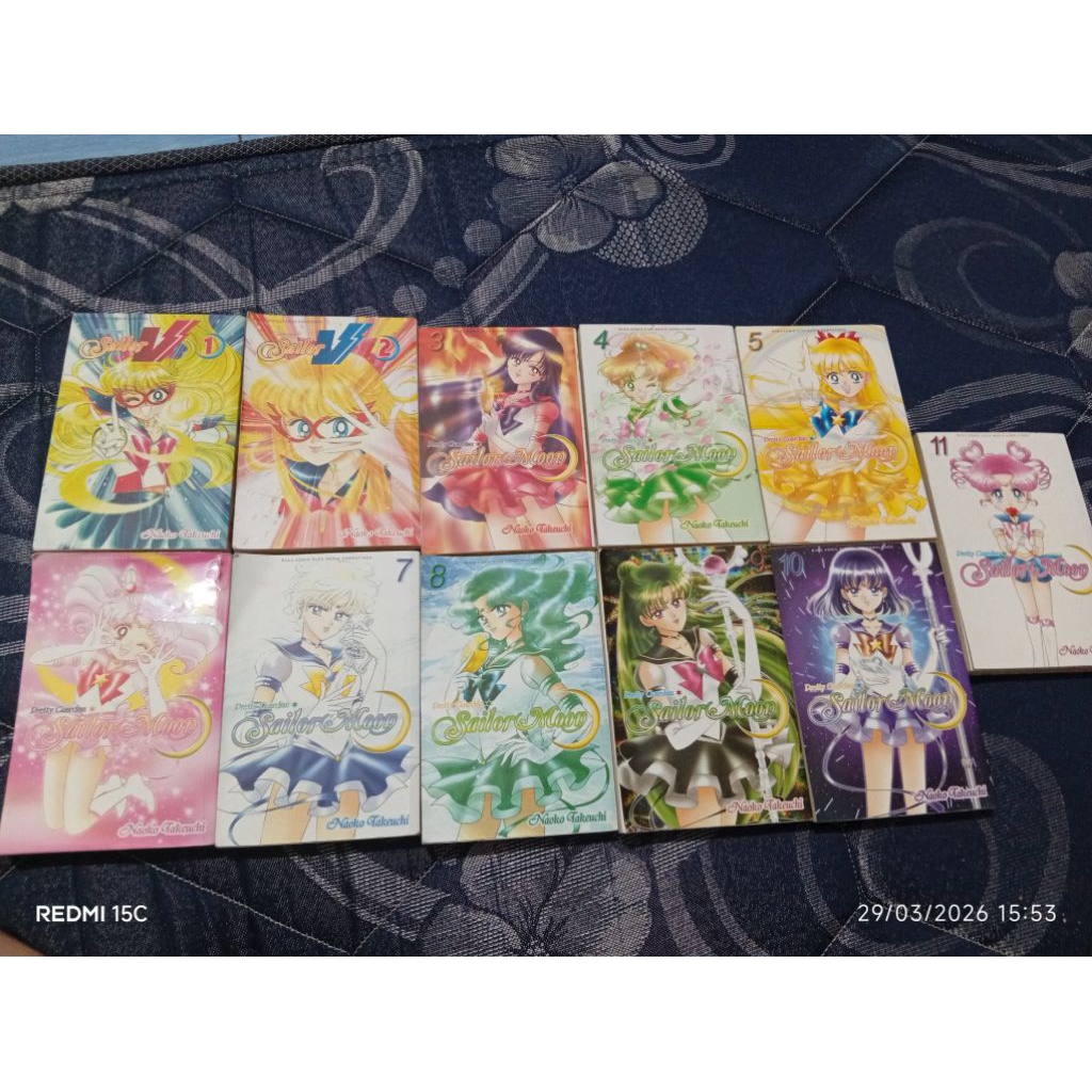 komik/manga sailormoon dan sailor v