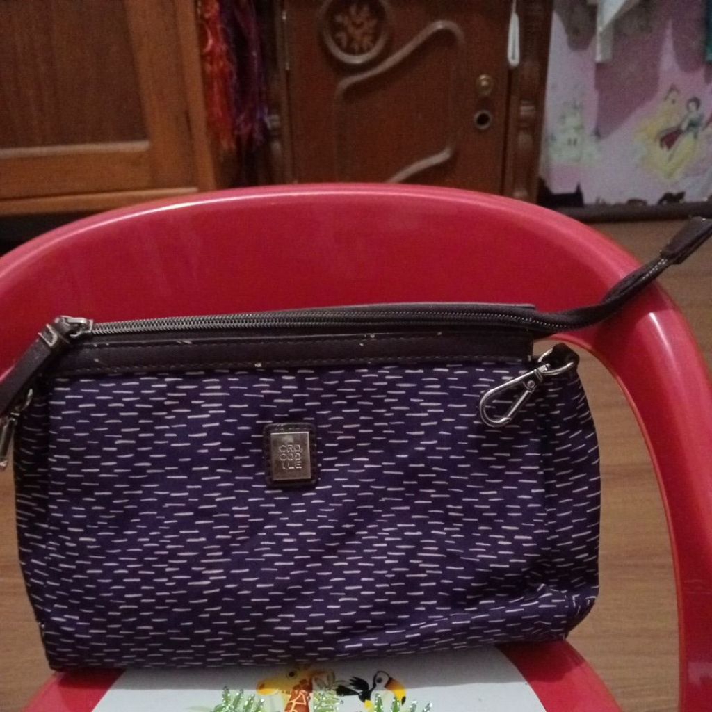 Tas Sling Crocodile Wanita Monza