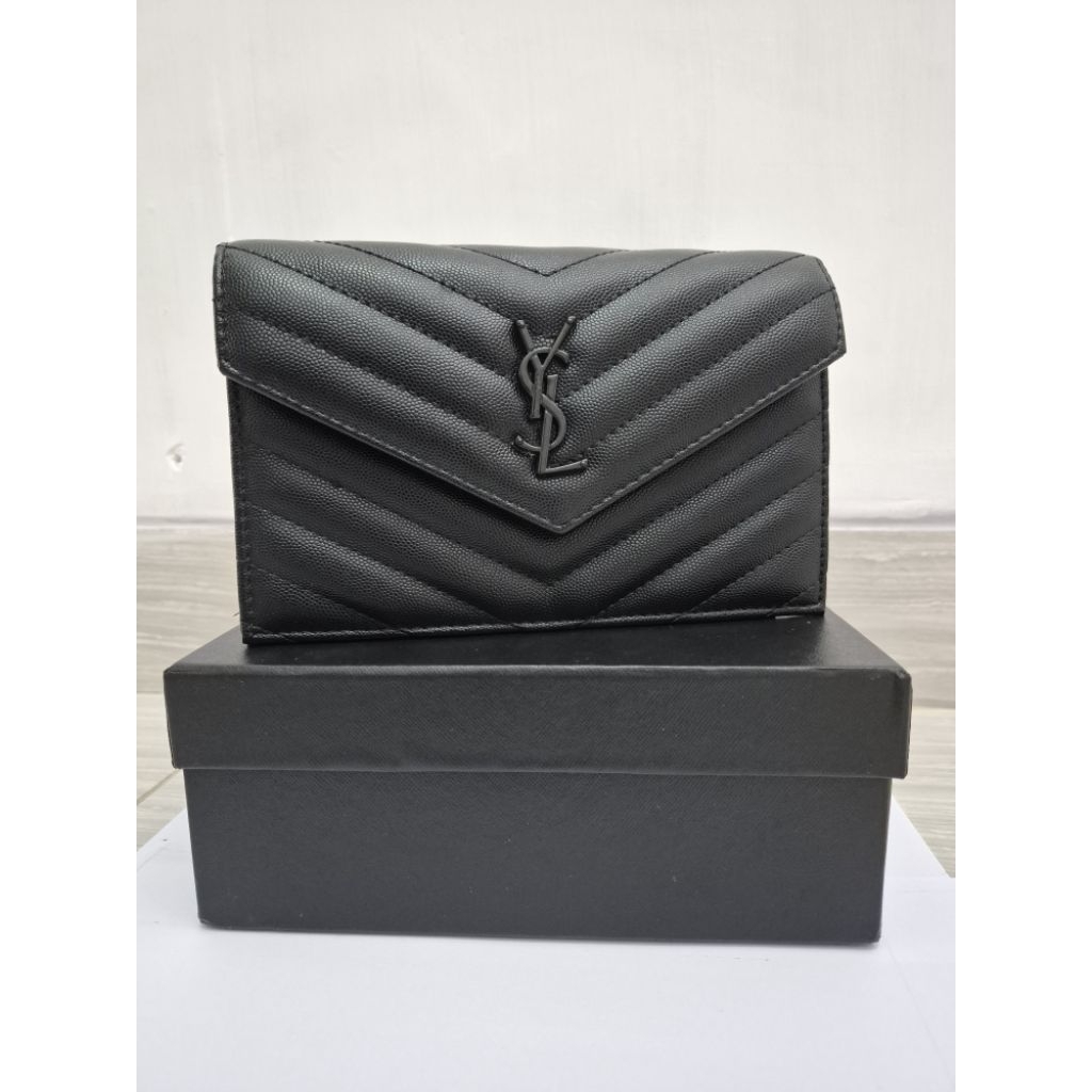 [PRELOVED BAG] YSL SLINGBAG (dupes like ori)