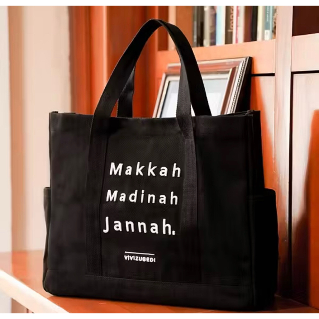 New MMJ totebag black idr.599.000 vivi zubedi vz