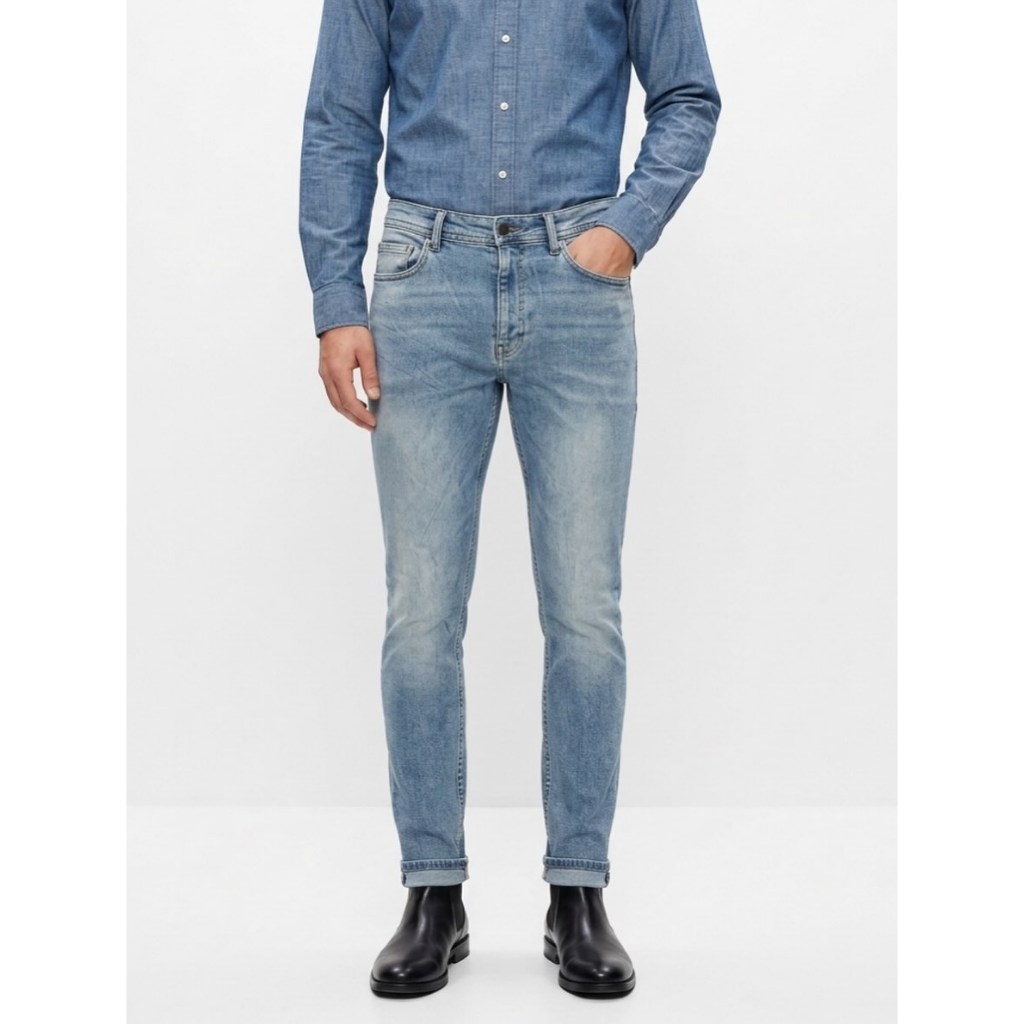 ZARA MAN SKINNY FIT TAPERED LIGHT WASHED BLUE JEANS (32)