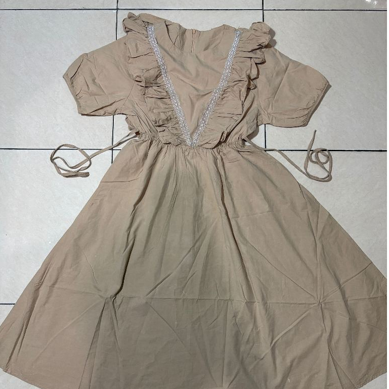drees ruffle coklat