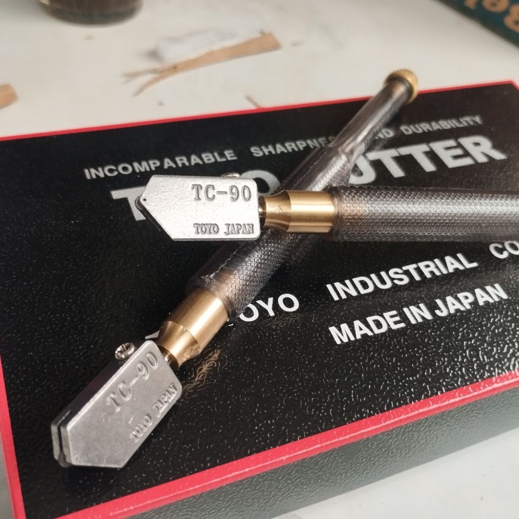Toyo Glass Cutter Tc 90 Original Japan Alat Pemotong Kaca Keramik Granit Manual