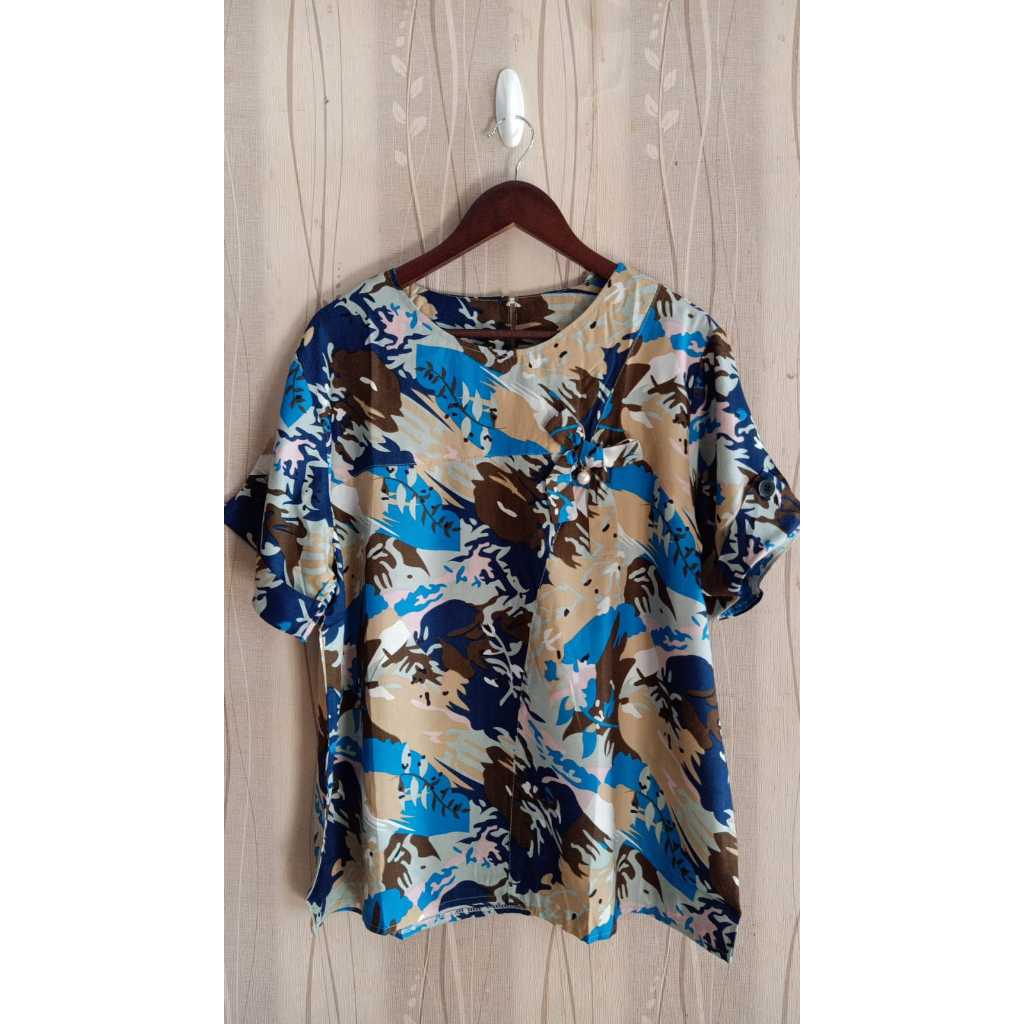 Hem Jumbo Big Size Wanita Motif Abstrak