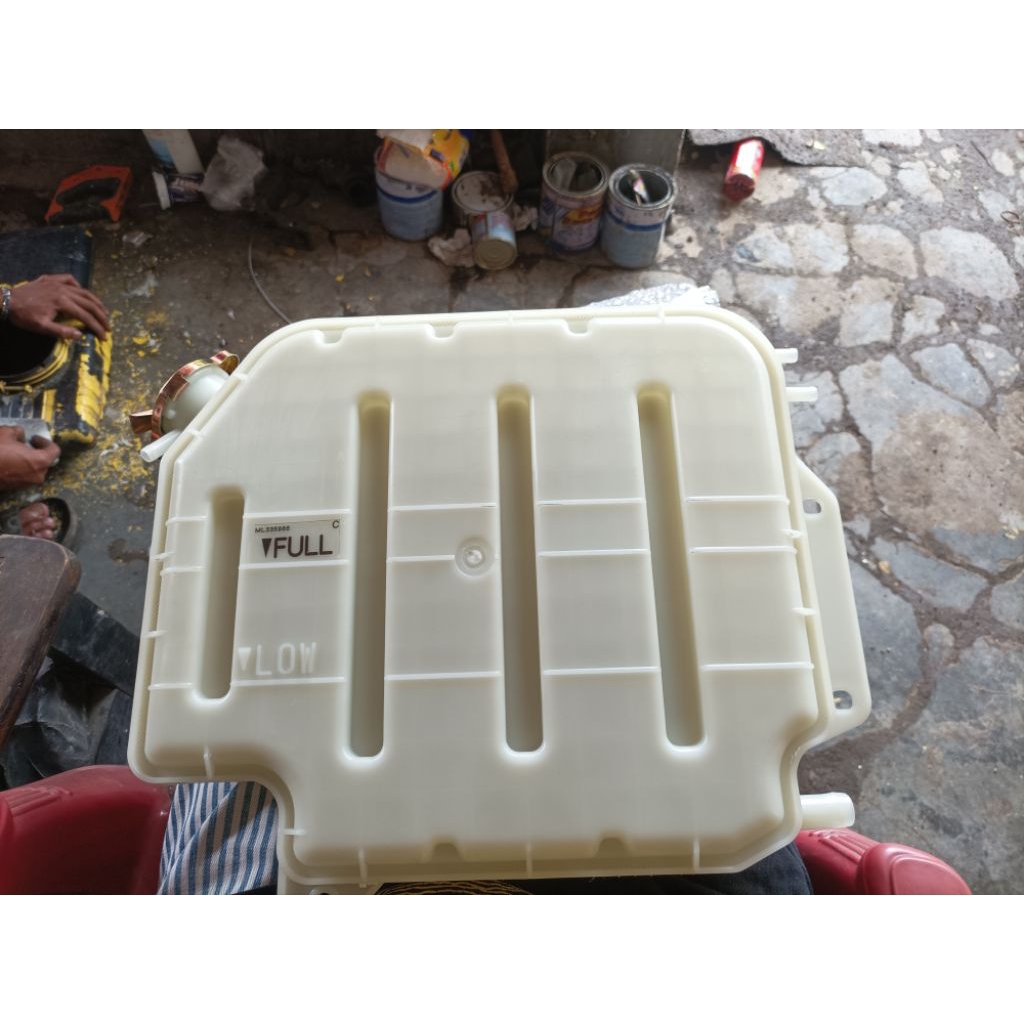 tabung air radiator canter euro 4
