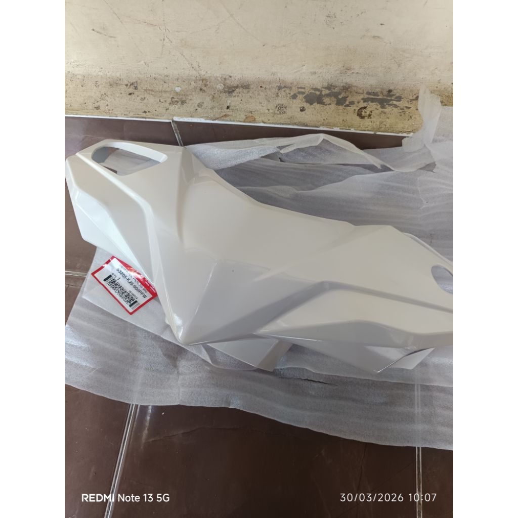 batok totok lampu depan honda  beat fi stater kasar putih original AHM