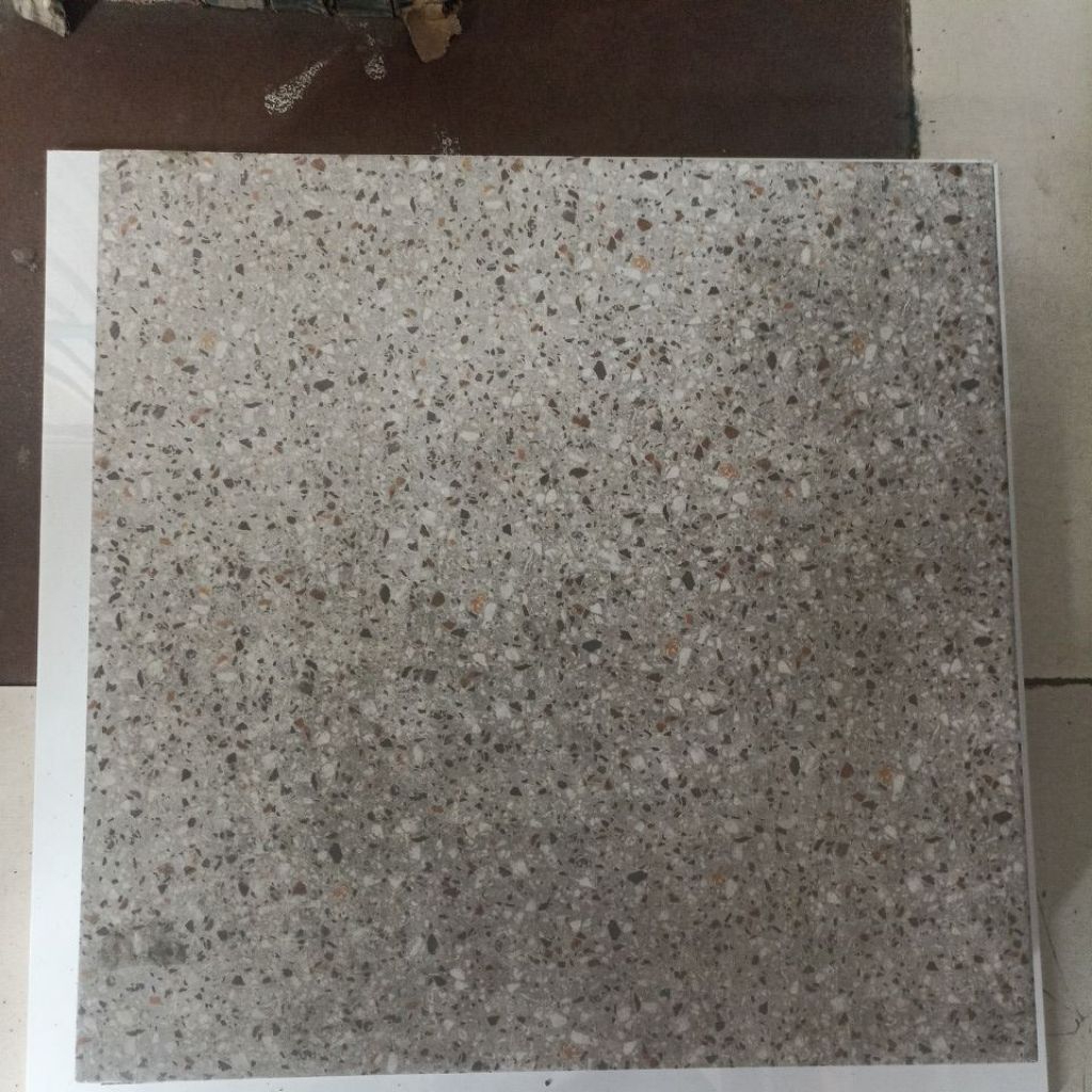 keramik 50x50 kia patios grey ab