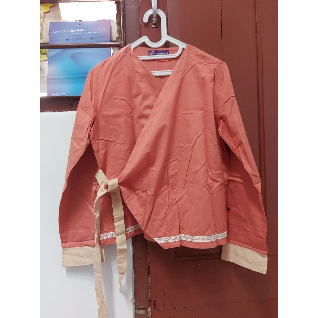 Preloved Atasan Wanita Merk Rabbani