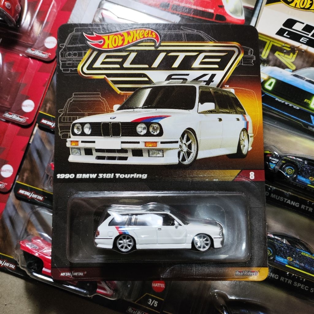 Hot Wheels Elite 64 Series 1990 BMW 318i Touring Hotwheels 1990 BMW 318i Touring
