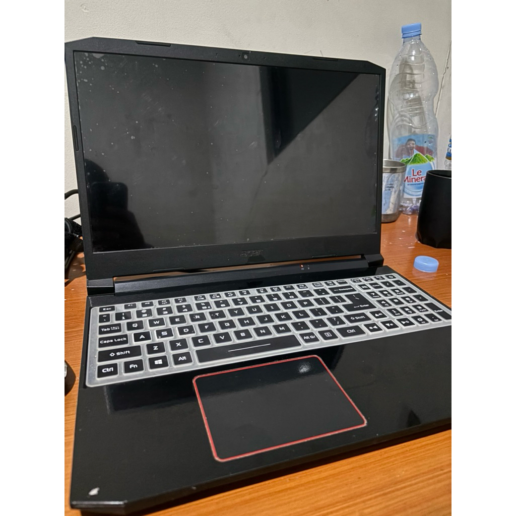 Acer Nitro 5 AN515-56 i7 10750H