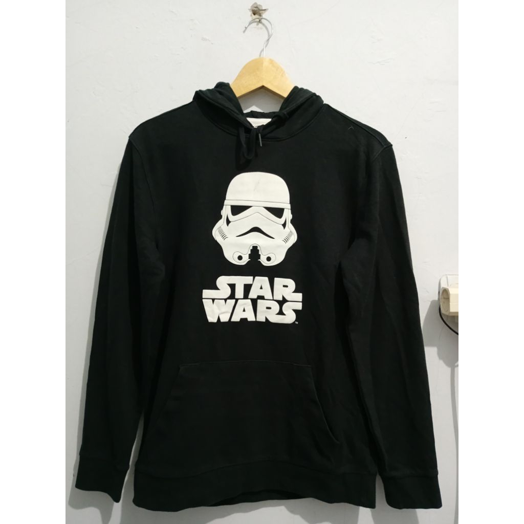 hoodie star wars hitam sz M (105-107*68)