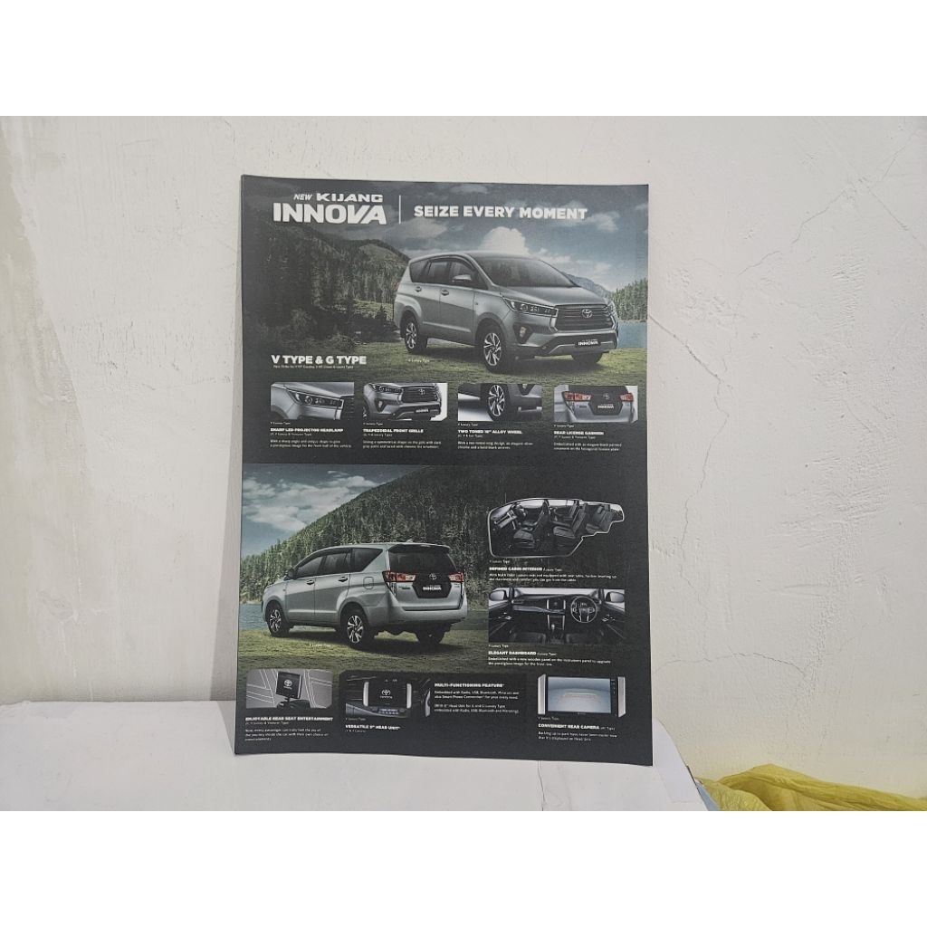 brosur katalog mobil toyota kijang innova 2022 flyer