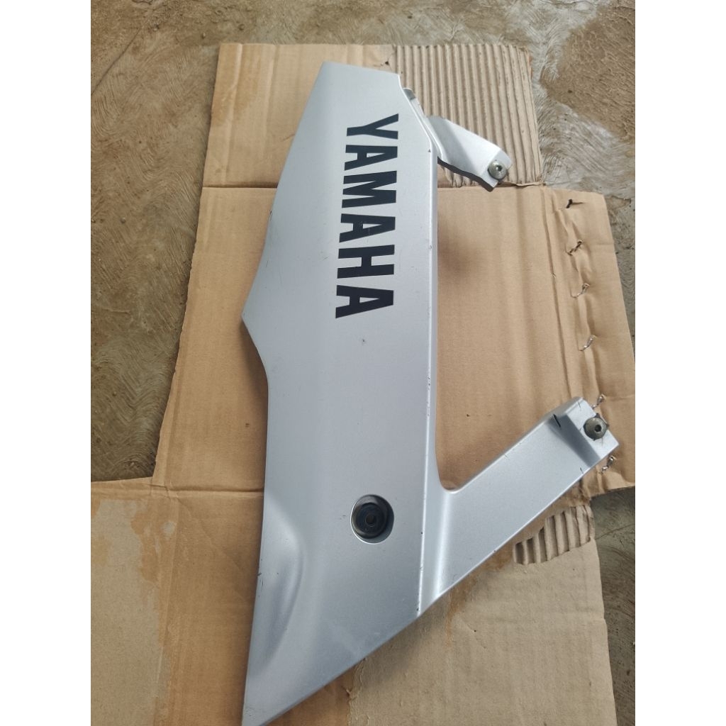 Fairing Sayap Bawah Sebelah Kiri R15 R15v3 Copotan motor Second
