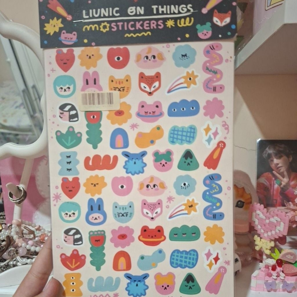 Stiker Liunic On Things