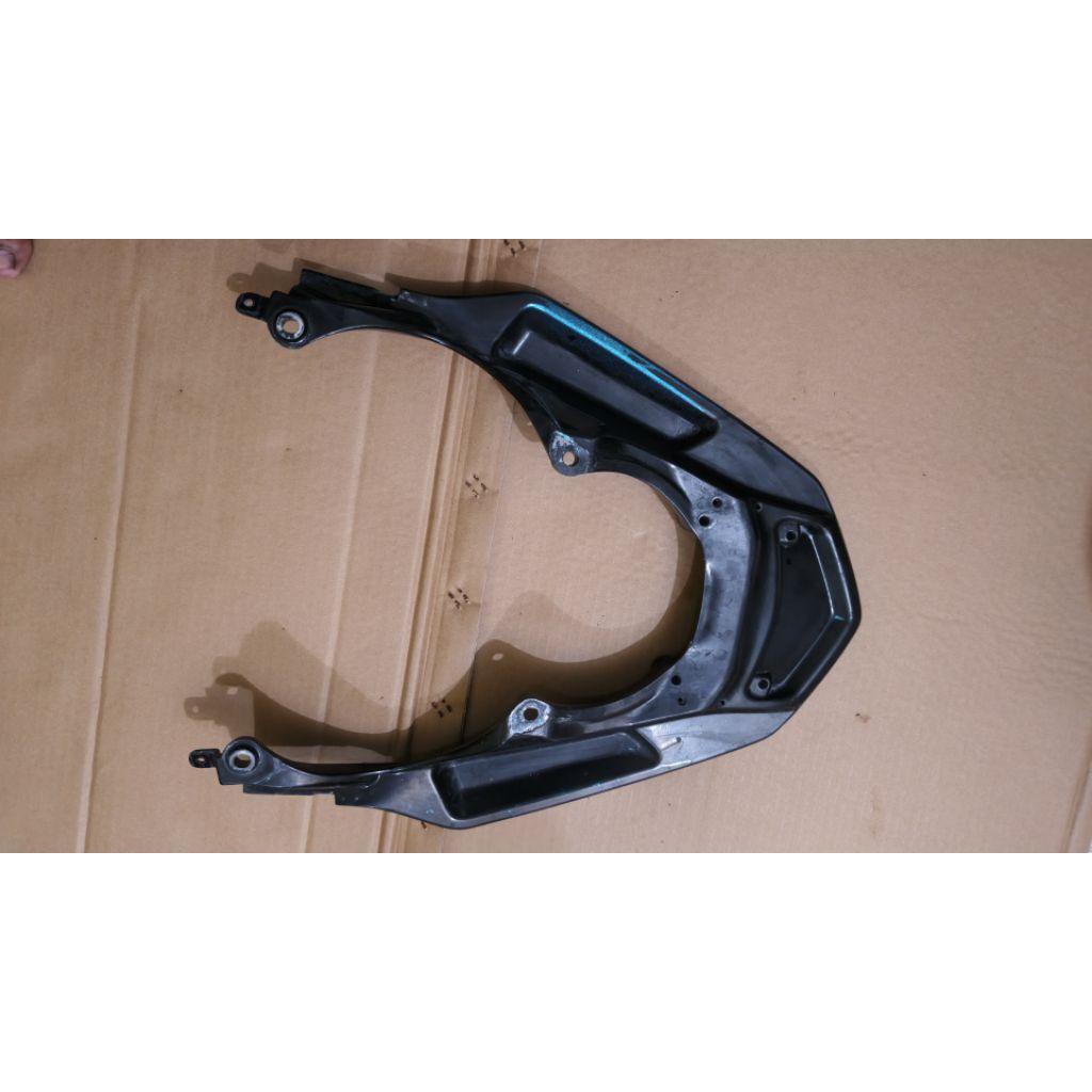 Rail grab RR behel besi begel pegangan jok belkang honda pcx 160 Original