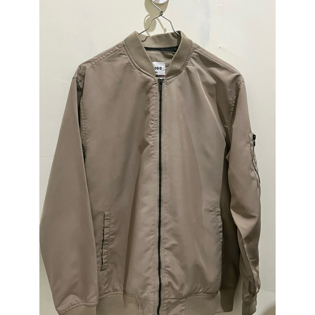 Preloved Jaket Erigo Khaki unisex size S (Small)