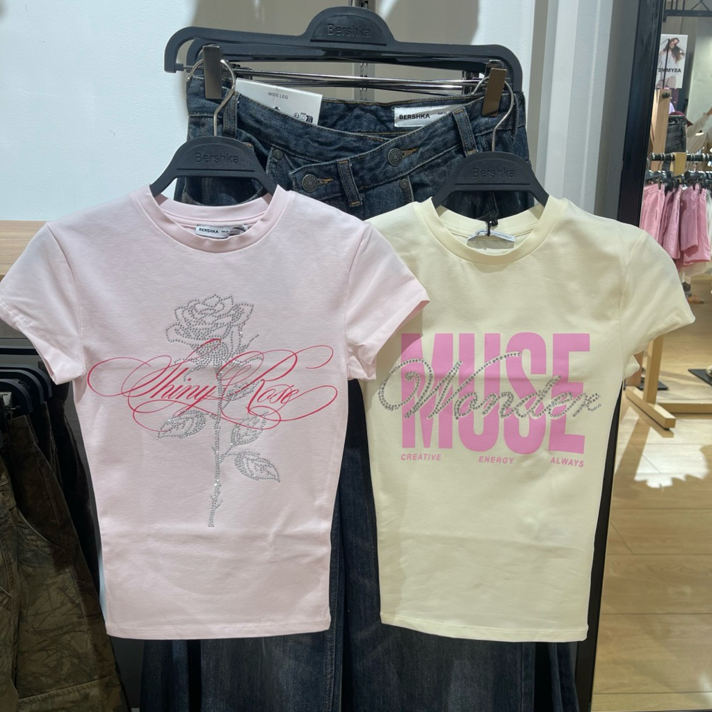 Kaus T-shirt BERSHKA Women Jastip (jasa titip)