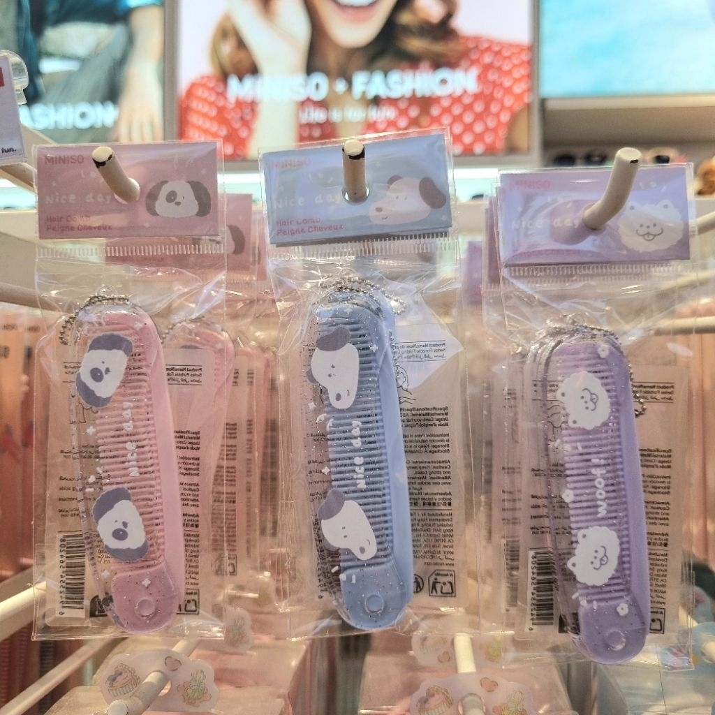 MINISO ANIMAL SERIES PORTABLE FOLDING COMB / SISIR LIPAT