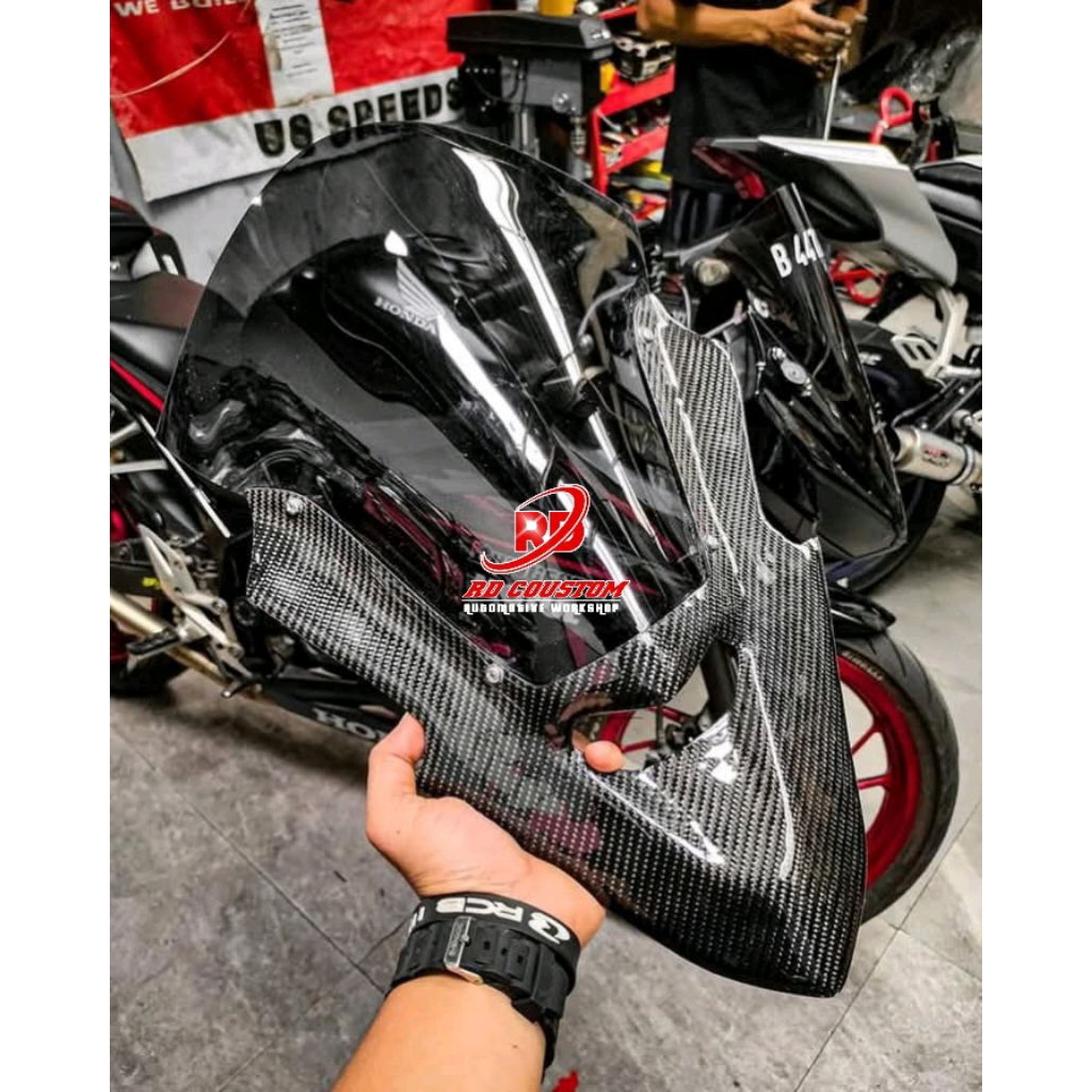 Visor model V2 motif carbon untuk CBR150R facelift 2016-2018